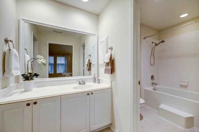 Photo - 10 Stone Creek Pl