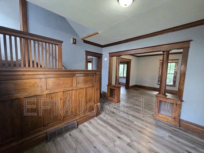 Photo - 212 Reed St