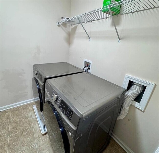 Photo - 1530 Winshire Cove