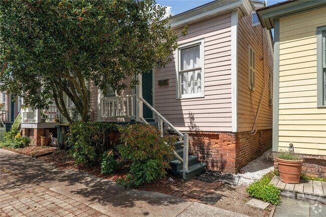Building Photo - 526 E Charlton St Rental