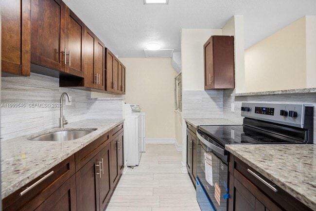 Photo - 7604 SW 10th Ct Unit 2