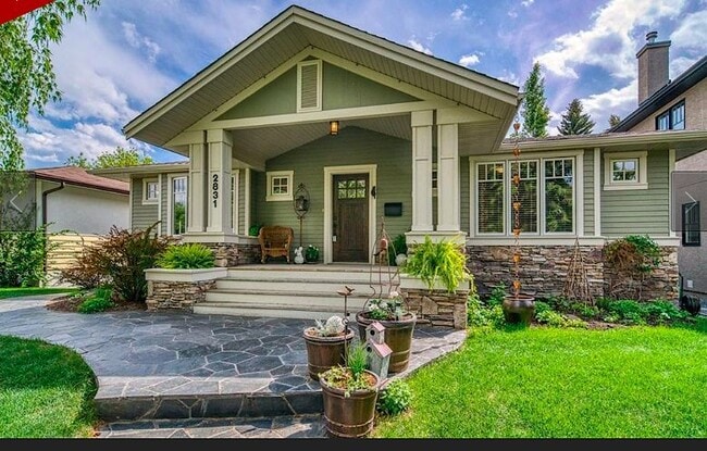 Photo - Picture Perfect Bungalow in the Heart  of St. Andrews Heights (IP062)