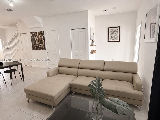 Photo - 126 SE 11th St