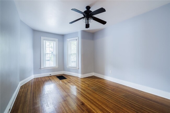 Photo - 222 Gregory St