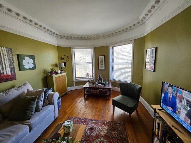 Photo - 817 W Belle Plaine Ave Unidad #3F