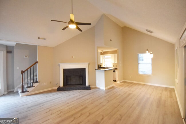 Photo - 571 N Fairfield Dr