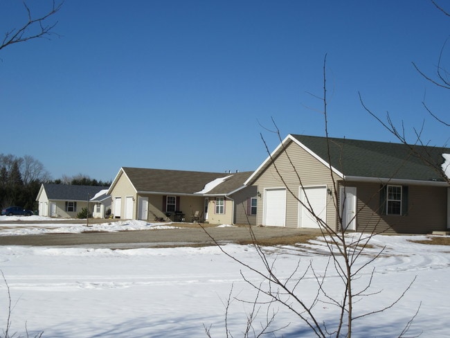 Building Photo - E2530 Spencer Lake Rd Rental