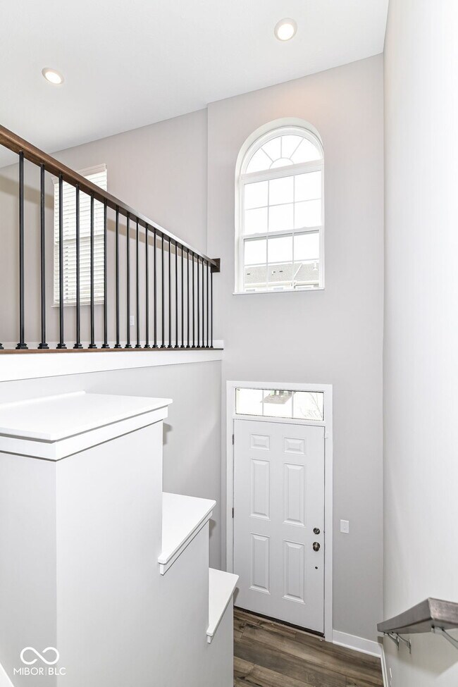6872 Sunstone Pl