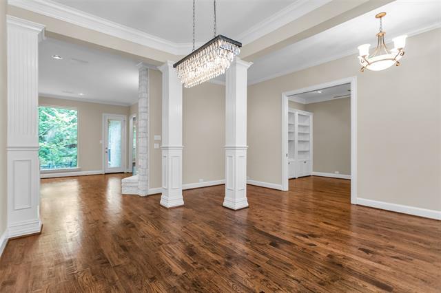 Photo - 1210 Creekwood Dr