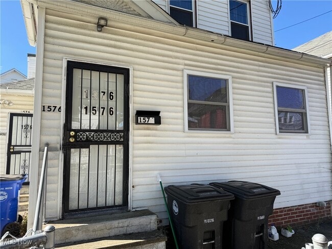 Photo - 1576 E 36th St Unit 2 Front