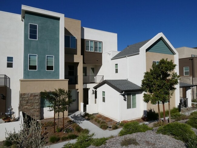 Building Photo - COMING SOON! Five Points - 2 Bedroom Townhome for Rent in Valencia.