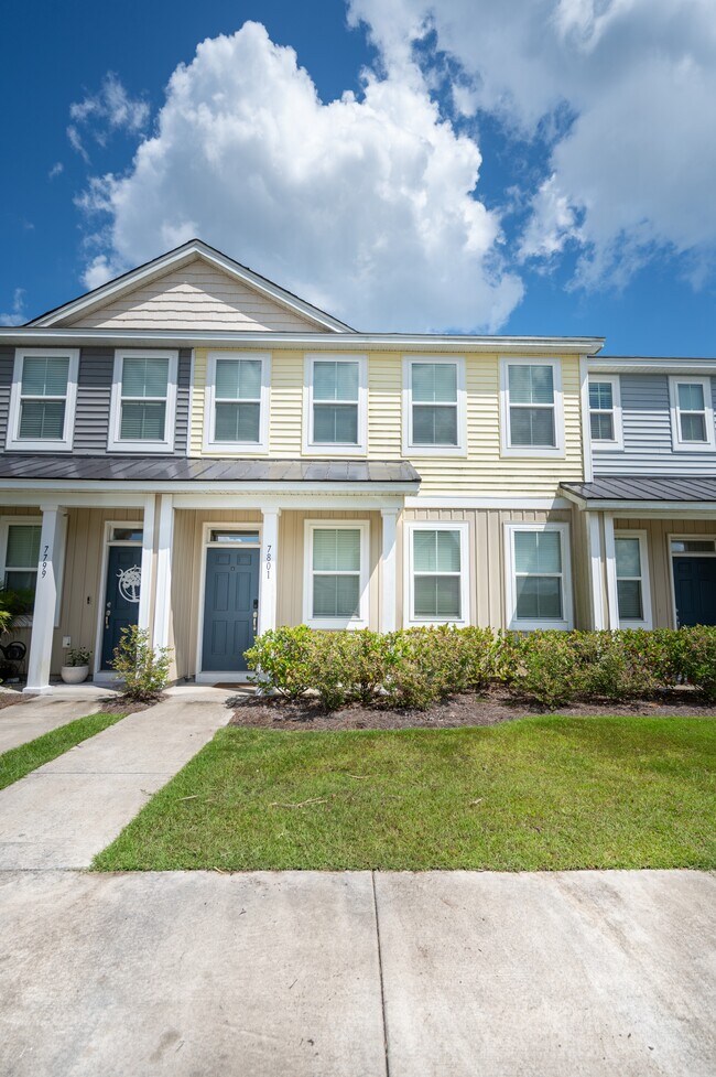 Photo - 7801 Montview Rd