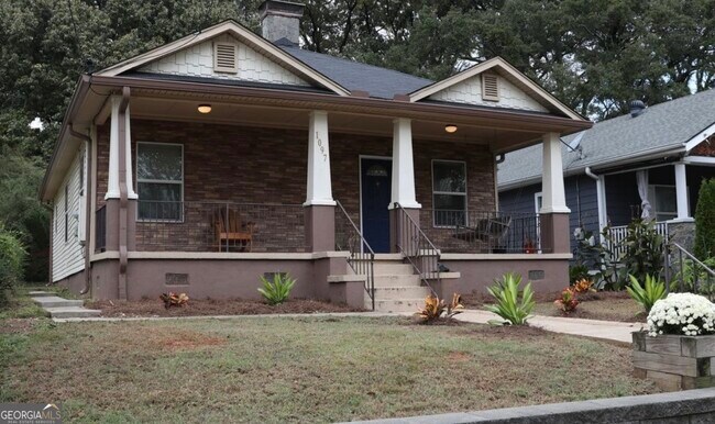 Photo - 1097 Fortress Ave SW