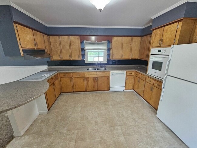 Photo - 985 Melrose Dr