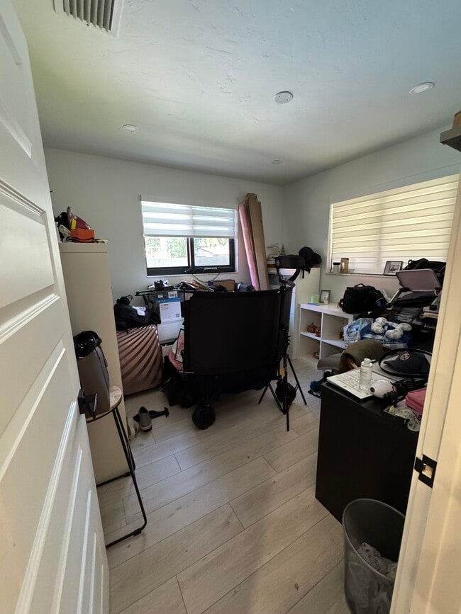 Photo - 10231 Dolphin Rd