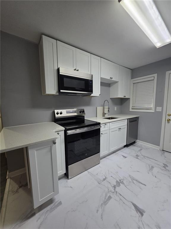 Photo - 851 Rowland St