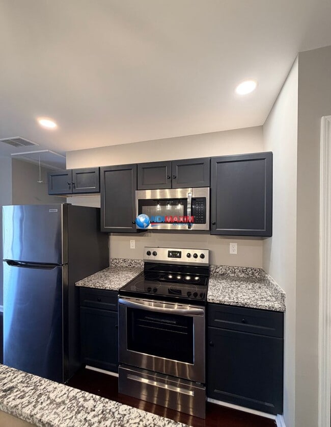 Photo - 147 N Main St Unit B