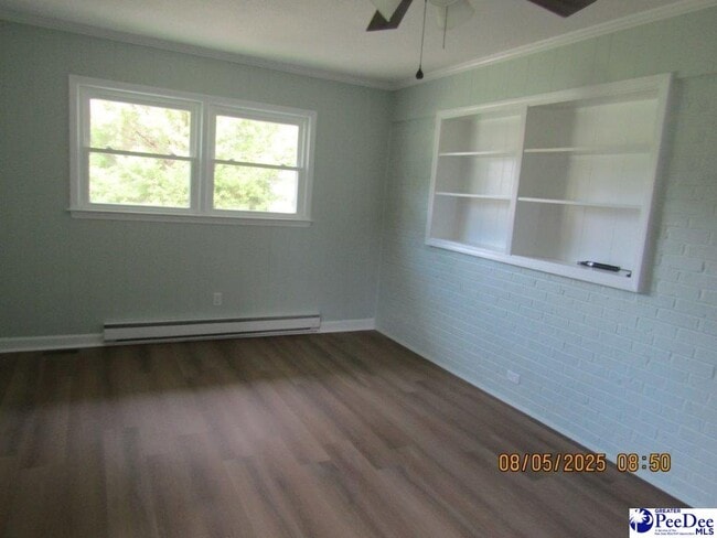 Photo - 1743 Williamsburg Cir