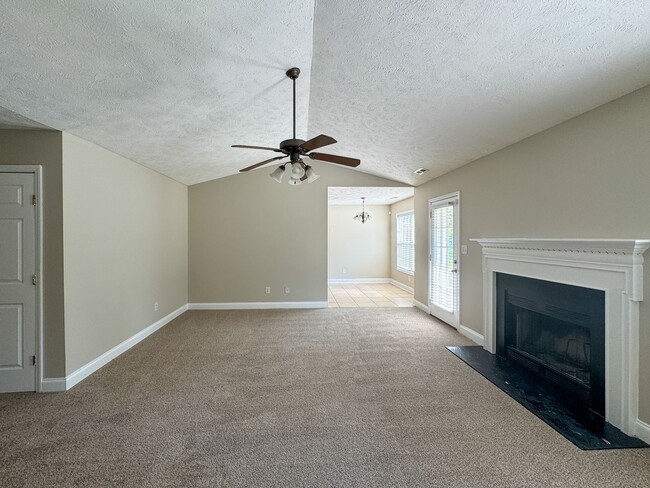274 Sanford Ct