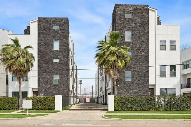 Photo - 1617 Wheeler Ave