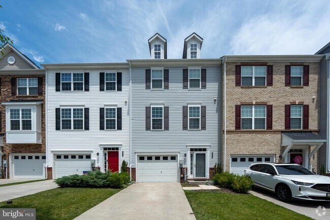 Building Photo - 9624 Eaves Dr Rental