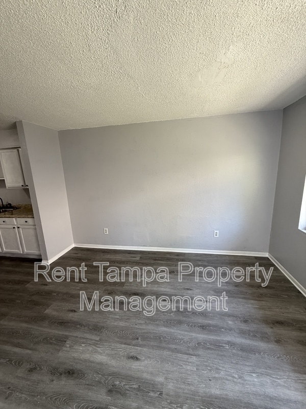 Photo - 8304 N Mulberry St