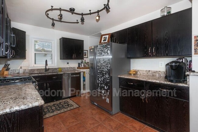 Photo - 5914 Ridge View Dr