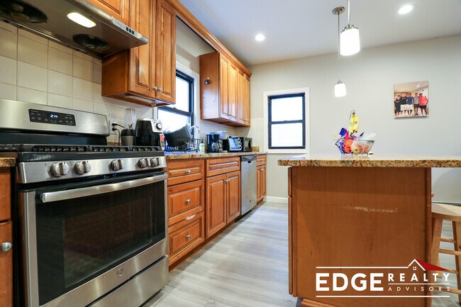 Photo - 117 Glenville Ave Unidad 1