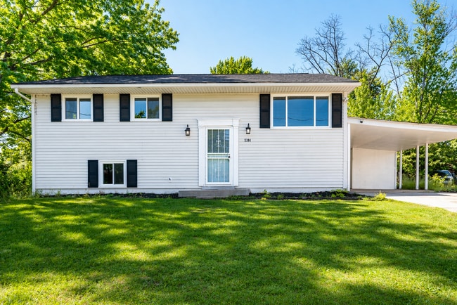 Building Photo - This charming 5-bedroom, 2-bathroom home is available for $2,000/month.