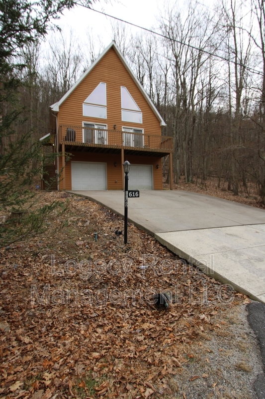 Photo - 616 Tuscarora Dr W House