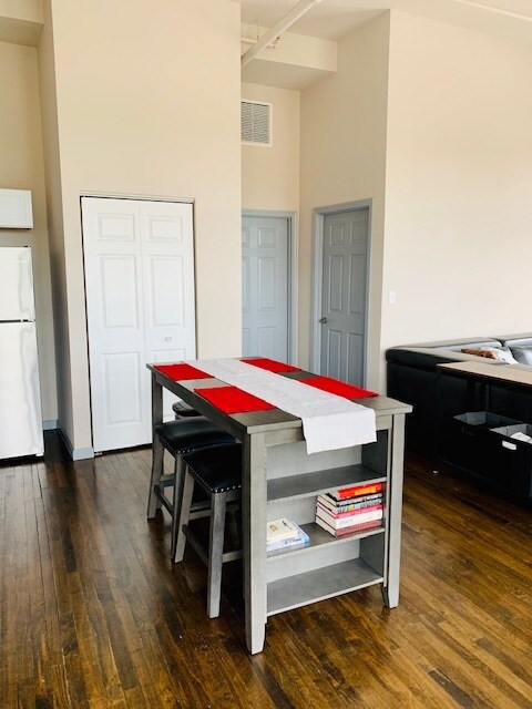 Photo - Esser Lofts & Apartments