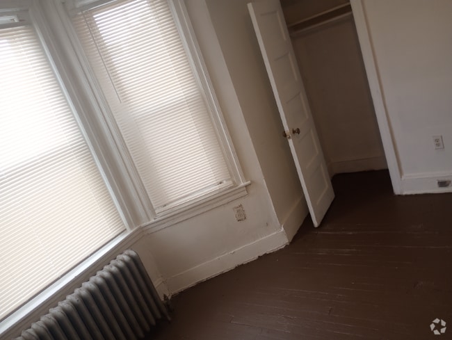 Building Photo - 28xx N Bailey St Rental