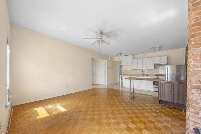 218 Newark Ave