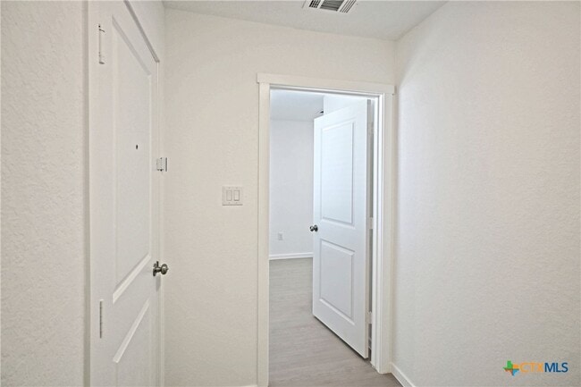 Photo - 321 W Mill St