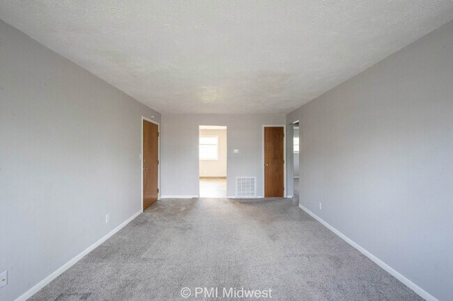 Photo - "Charming 2-Bedroom Retreat in the Heart of Shelbyville – Perfectly Cozy at 800 Sq Ft!" Unit B22