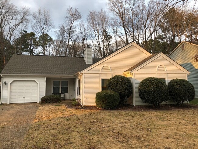 Building Photo - 237 Seasons Trail