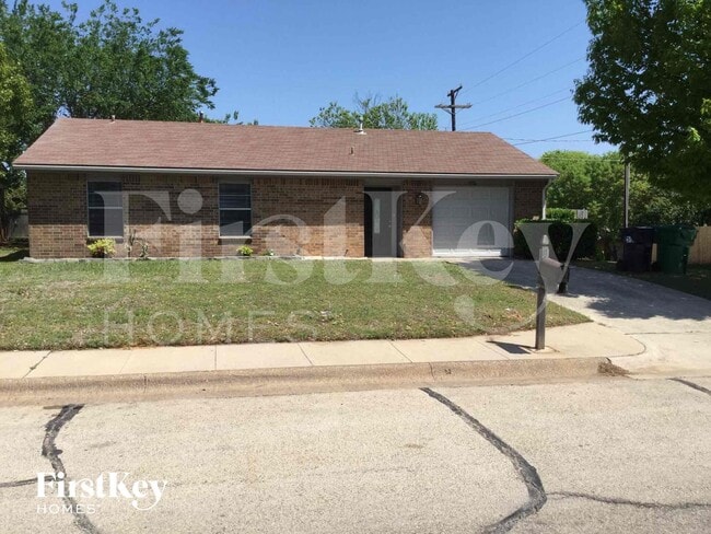 Building Photo - 2017 Paisley St