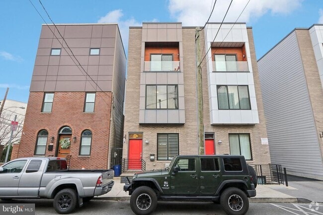 Building Photo - 1033 Marlborough St Rental