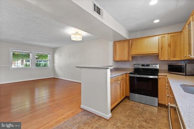 Photo - 138 S Virginia Ave