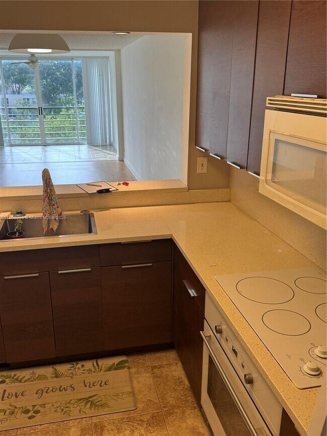 Photo - 1811 Sabal Palm Dr