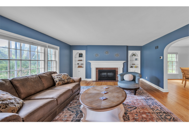 Photo - Charming 2 Bed 2 Bath House in the Heart o...