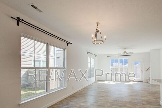 Photo - 2413 Trafton Pl