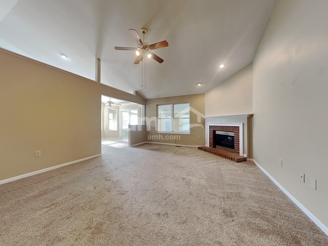 Photo - 7301 Blackstone Dr