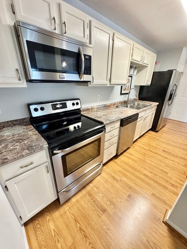 Building Photo - 9352 Castle York Ct Unit 7