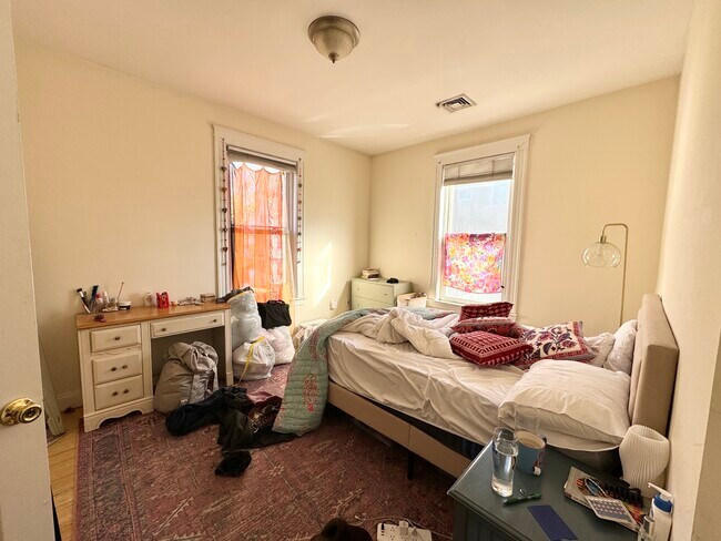 Photo - 37 Hillside St Unit 3