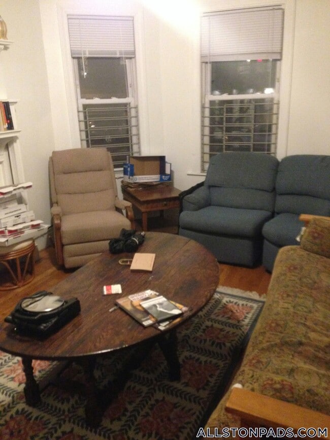 Building Photo - 530 Cambridge St