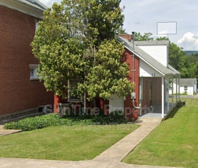 Photo - 12 S Main St