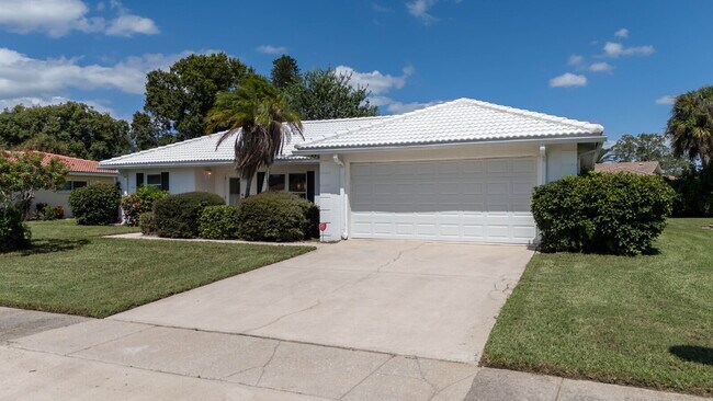 7525 Swanson Ln