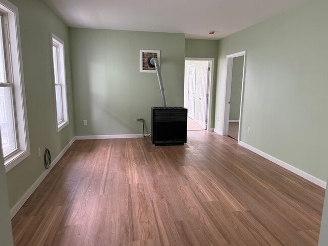 593 Hevey St Unit 2