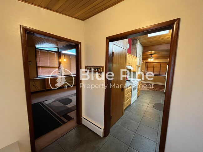 Photo - 755 9th St